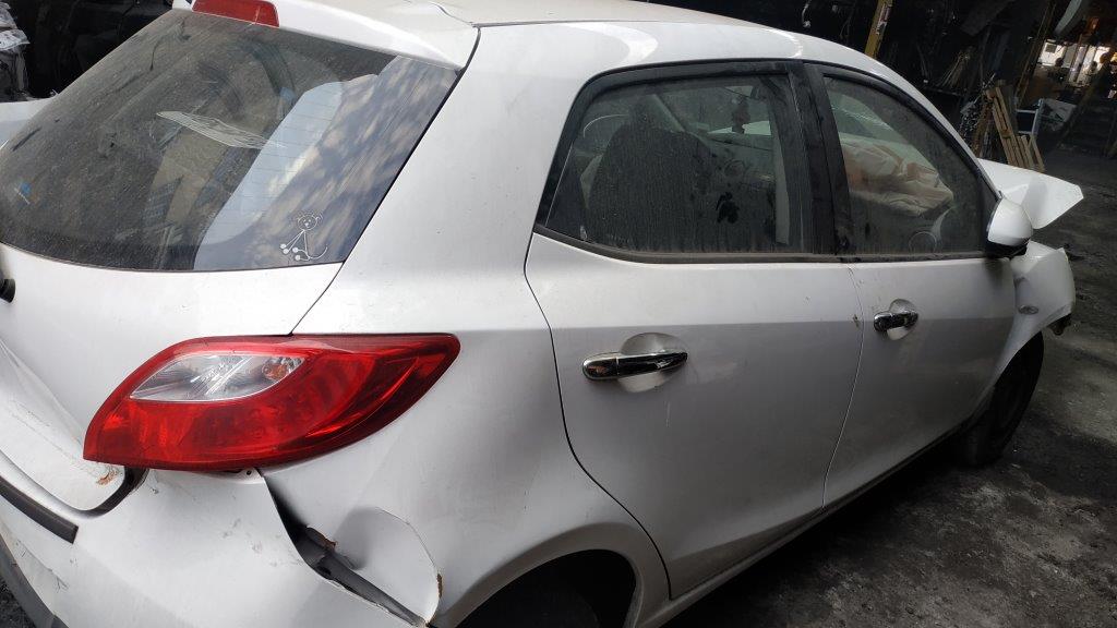  Mazda 2 2011    EN DESARME
